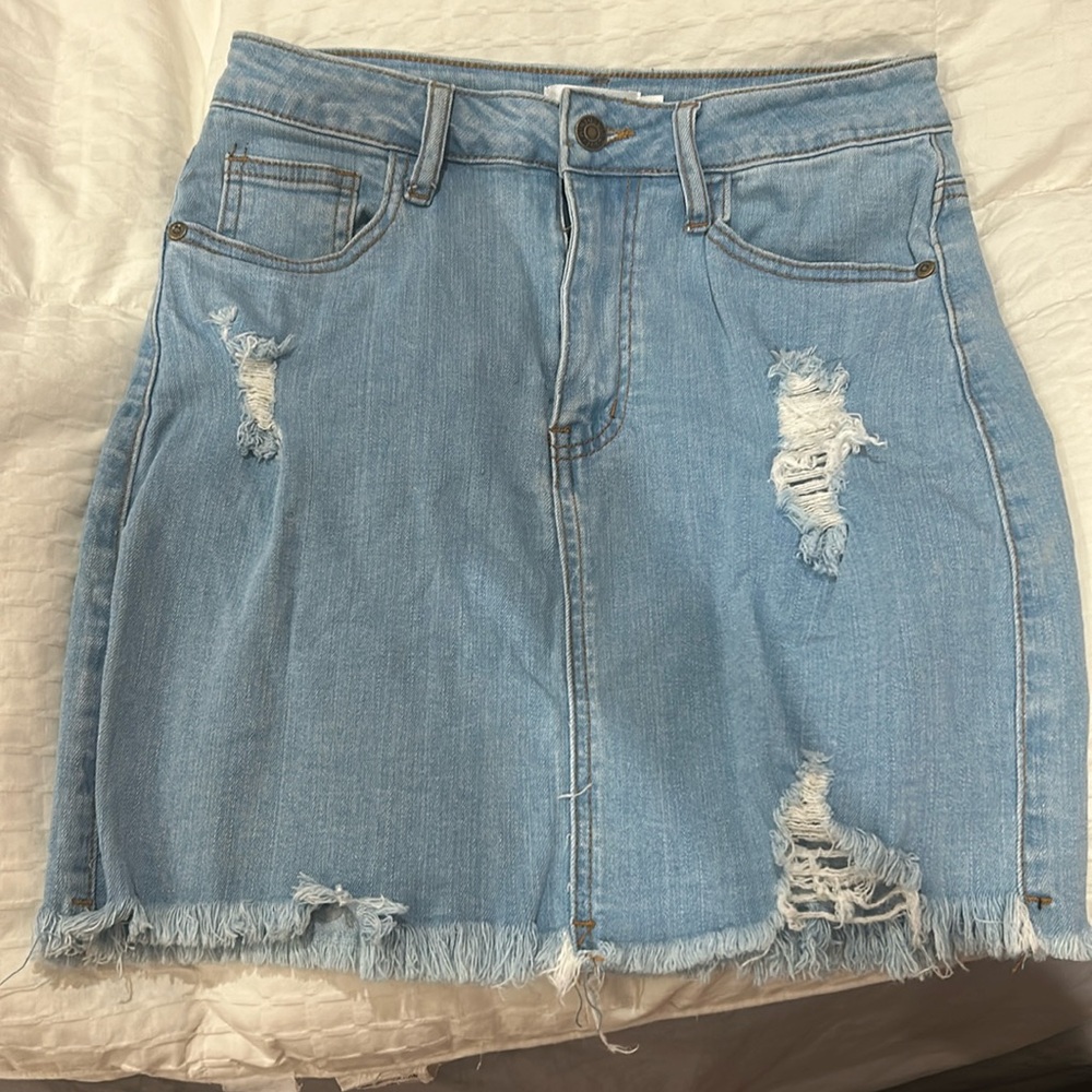 Stretch denim skirt